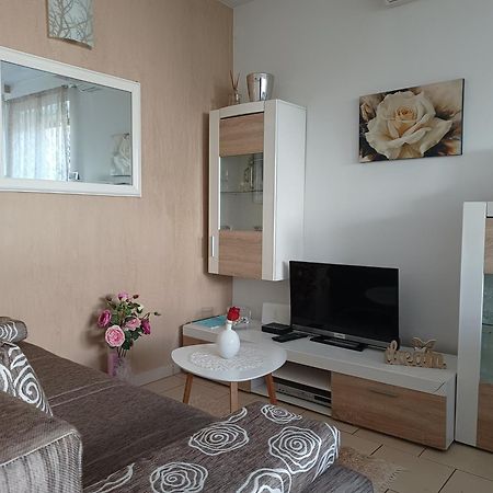 Apartment Luka 法扎纳 外观 照片